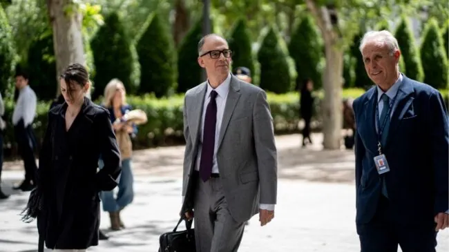 Un investigador sospechó que la 'trama Kitchen' le seguía y le puso cámaras en su despacho