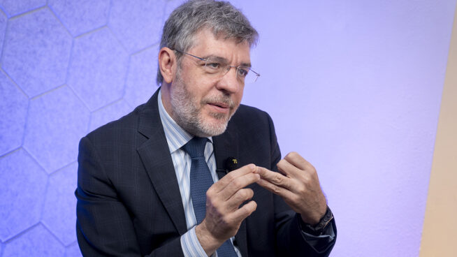VÍDEO | Entrevista a Alberto Nadal: «Con Sánchez la clase media es cada vez más pobre y más dependiente»