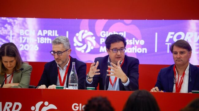 Óscar López dice que a la derecha le «molesta» la regularización pese a sostener el crecimiento