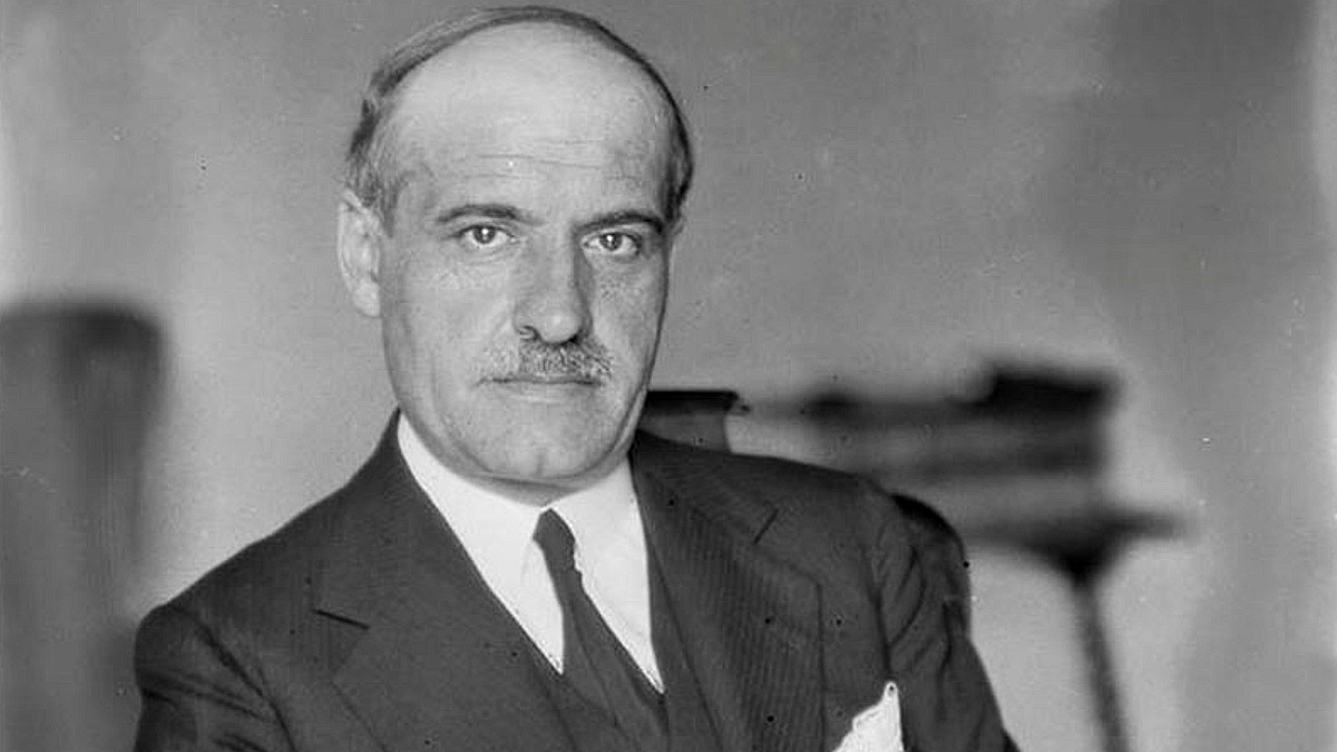 Ortega y Gasset, filósofo español, ya dijo en 1914 cómo lograr la felicidad: «Quien no se exige mucho no puede conocer la verdadera alegría»