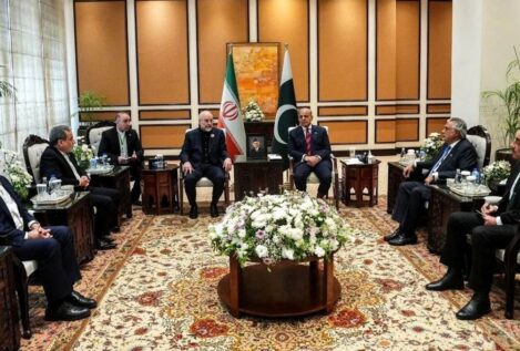 Pakistán asegura que el diálogo entre EEUU e Irán continúa pese a un parón temporal