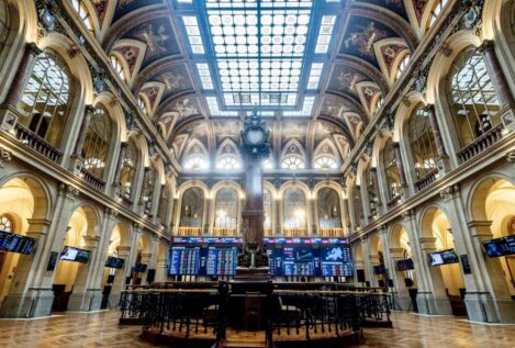 El Ibex 35 cae un 4,29% en su segunda peor semana desde el inicio de la guerra de Irán