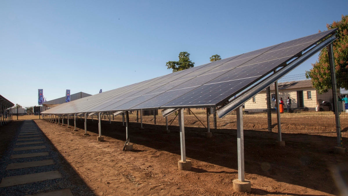 Interior gasta 114.000 euros en paneles solares con tecnología Huawei para sus edificios