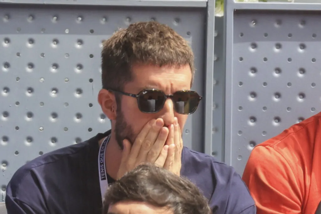 David Broncano viendo jugar a Paula Badosa en el Masters Series de Madrid