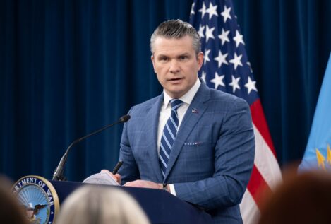 El Pentágono proclama el «control real» de Ormuz y aconseja a Irán cerrar un acuerdo