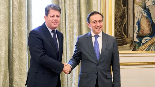 Picardo apunta a un derribo progresivo de la Verja: «No lo podemos hacer todo en un día»