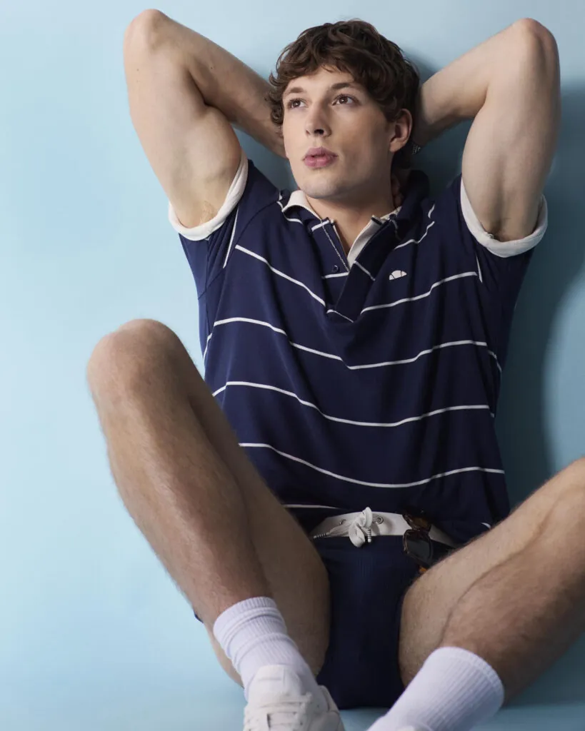 Las rayas nacieron en la moda masculina donde siguen siendo un imprescindible. (Fuente: ELLESSE)