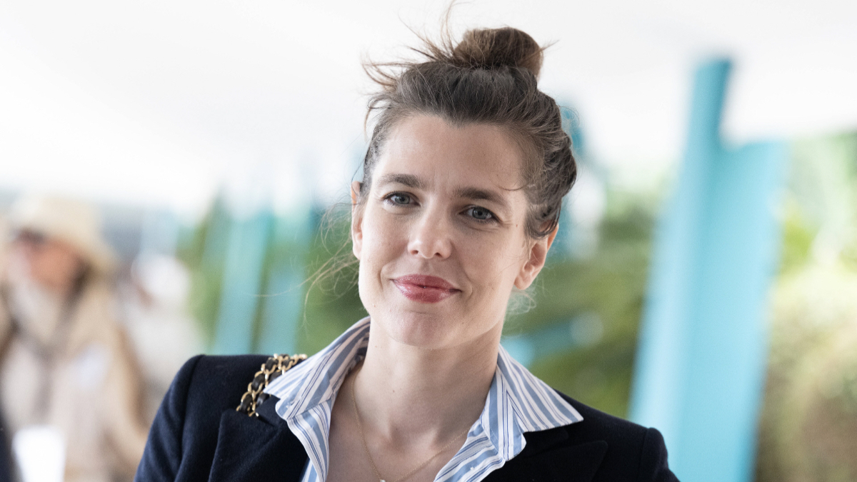 El precioso pueblo que sirvió como refugio a Carlota Casiraghi en la Provenza francesa: se rodea de lavanda y arte