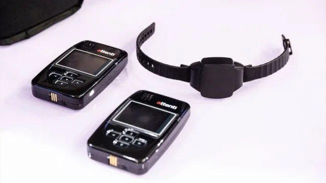 El Gobierno descarta usar conexión móvil por satélite en pulseras antimaltrato