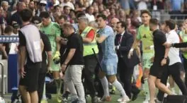 El portero del Zaragoza, sancionado con 13 partidos por su agresión al rival del Huesca