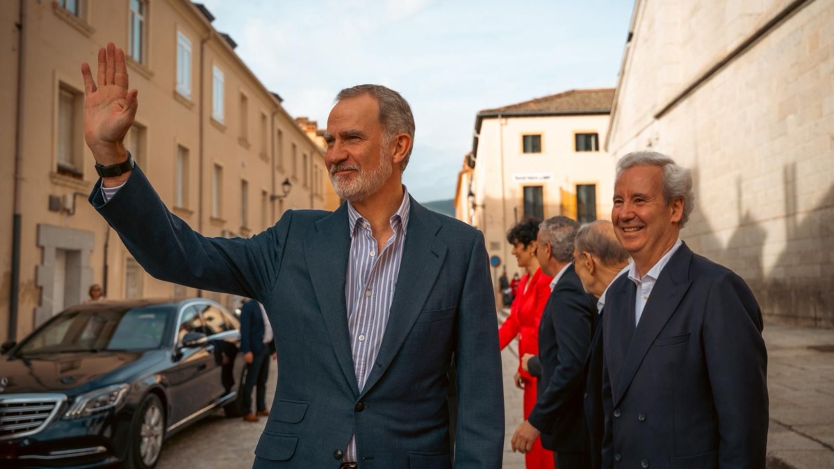 El Rey reivindica el liderazgo al servicio del bien común en el foro internacional en La Granja