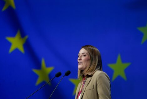 Metsola alerta del «veneno» del antisemitismo tras la petición de Sánchez de romper con Israel