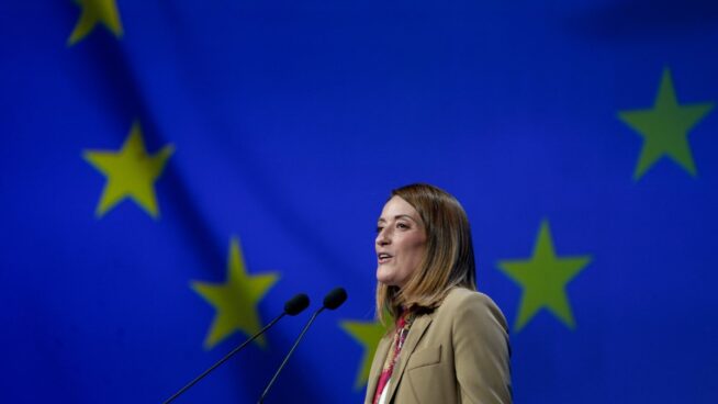 Metsola alerta del «veneno» del antisemitismo tras la petición de Sánchez de romper con Israel