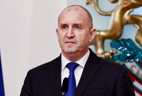 Rusia ve «prematuro» un giro europeo tras la victoria electoral de Radev en Bulgaria