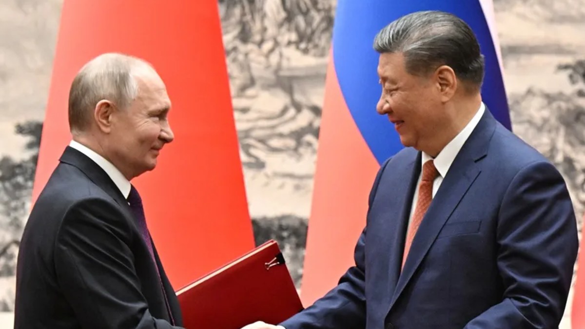 Rusia y China condenan el bloqueo «ilegal» de EEUU del estrecho de Ormuz