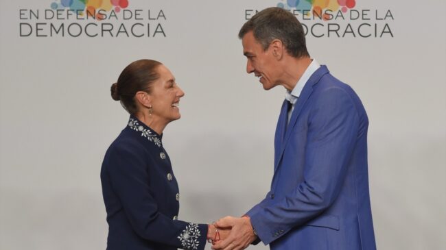 Sánchez y Sheinbaum sellan la normalización de relaciones tras la tensión por la conquista