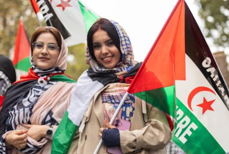 Los saharauis amenazan al Gobierno: irán a los tribunales si les vetan en la regularización