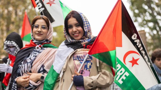 Los saharauis amenazan al Gobierno: irán a los tribunales si les vetan en la regularización