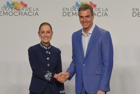 Sheinbaum coincide con Sánchez en que «la derecha es el odio, el racismo y la represión»