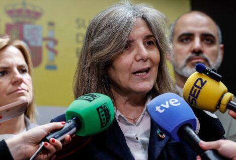 El Gobierno aumentará las oficinas de Correos «si es necesario» para regularizar inmigrantes