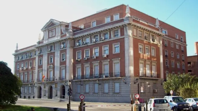 Moncloa gasta 3,5 millones en «cocinas limpias para una gastronomía sostenible» en África