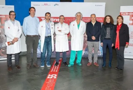 La campaña contra el colesterol ‘Tu Línea Roja 55’ llega al Hospital Marqués de Valdecilla