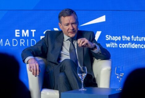 Indra cae un 2% tras dimitir Escribano y nombrar a Simón presidente no ejecutivo