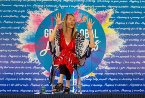 Sonja Lyubomirsky (59), psicóloga: «La felicidad no depende de un único acontecimiento vital, sino en gran parte de nuestros hábitos diarios»