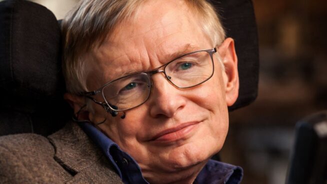 Stephen Hawking ya avisó a sus 70 años: «No importa lo difícil que la vida parezca, siempre hay algo que puedes hacer y tener éxito en ello»