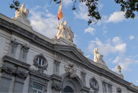 El Supremo reclama al Gobierno un expediente sobre la regularización de inmigrantes