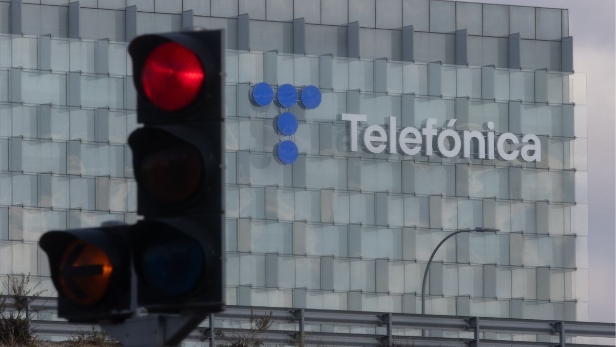 Telefónica pagó en impuestos 7.472 millones de euros en 2025, el 41% de ellos en España