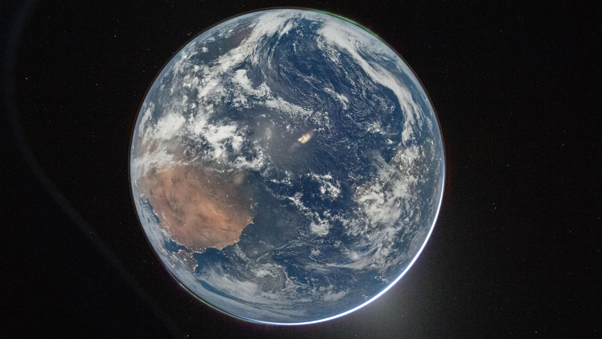 La NASA publica las primeras fotos de la Tierra logradas por la misión Artemis II rumbo a la Luna