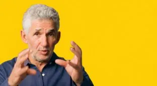Tim Spector, experto en microbiota: «Hay tres trucos clave para mejorar tu alimentación en primavera y uno de ellos es comer más de 30 vegetales a la semana»