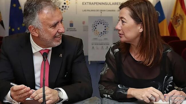 La sombra de Armengol y Torres en la compra de mascarillas: «Esta mierda la resuelvo sí o sí»