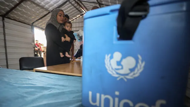 Israel mata a dos conductores de Unicef que transportaban agua potable en Gaza