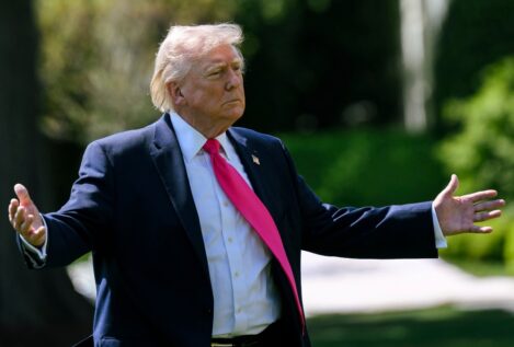 A la espera de las negociaciones de paz: matar en Teherán, especular en Washington