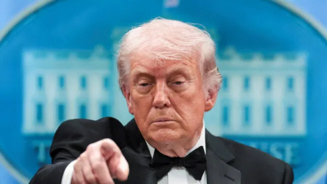 Trump vuelve a amenazar con retirar las tropas de España por su postura sobre Irán