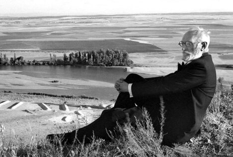 Unamuno, filósofo: «Cada uno de nosotros es, en realidad, tres: el que uno cree que es, el que los demás creen que es y el que es de veras»