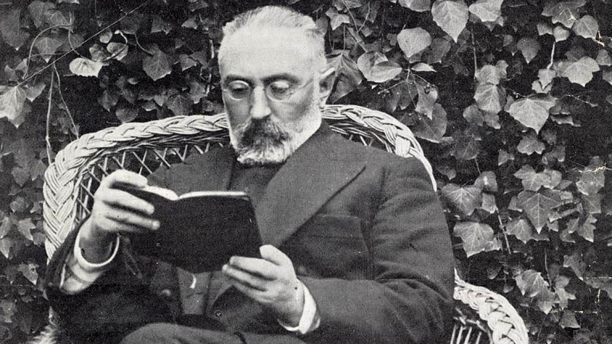 Unamuno, filósofo español, ya lo avisó en 1902: «La dicha es un estado de estupidez; la felicidad es un sueño del que se despierta con dolor»