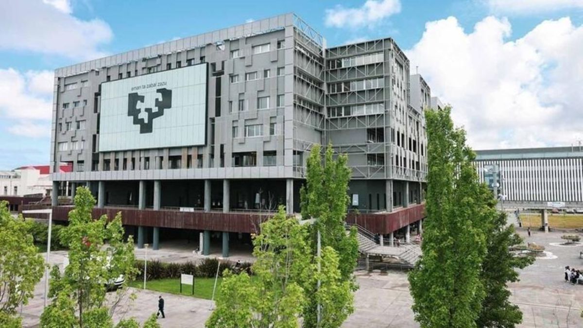 La Universidad del País Vasco pasará a llamarse Euskal Herriko Unibertsitatea