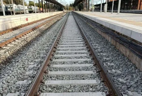 La deuda acosa a Puente: ADIF tiene que pagar 1.121 millones con la red bajo mínimos