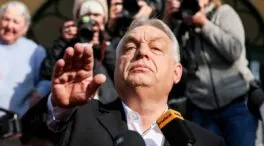 Orbán presenta su dimisión como líder de su partido