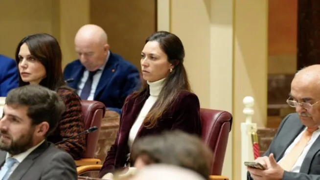 Vox se sigue desangrando en Murcia: pierde a una de sus diputadas regionales fiel a Antelo