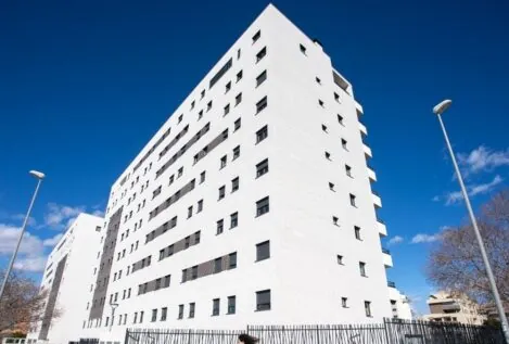 La juez de las viviendas públicas de Alicante cita como investigada a la exedil de Urbanismo