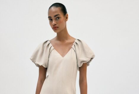 Zara y Mango coinciden: si eres invitada de boda toca decir adiós al 'stiletto' o los mules con tacón por el zapato imprescindible esta primavera