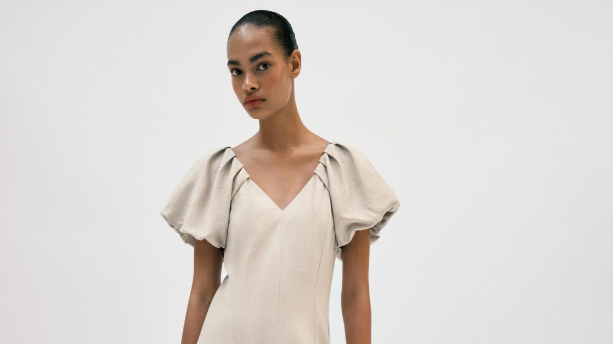 Zara y Mango coinciden: si eres invitada de boda toca decir adiós al ‘stiletto’ o los mules con tacón por el zapato imprescindible esta primavera