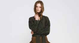 Zara y Mango tienen las blusas y faldas claves para un look de invitada de boda tendencia en primavera 2026