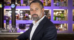 Santiago Abascal: «Sánchez sabe que perder el poder lo sitúa en el banquillo de los acusados»