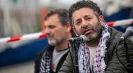 El cónsul de España en Tel Aviv visita al español de la flotilla detenido y exige su liberación