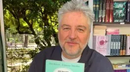 Álex Rovira Celma (57 años), escritor catalán: «El 99% de la felicidad vendrá por la elección de tu pareja y por los cinco buenos amigos que elijas»